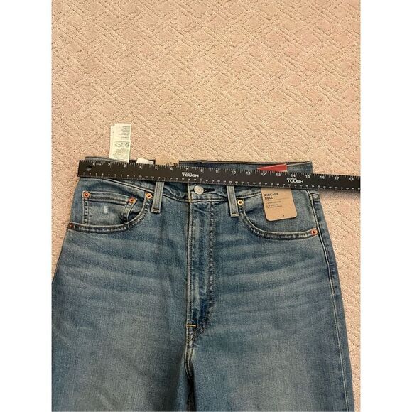 NWT Levi’s Ribcage Bell Jeans - Picture 3 of 8
